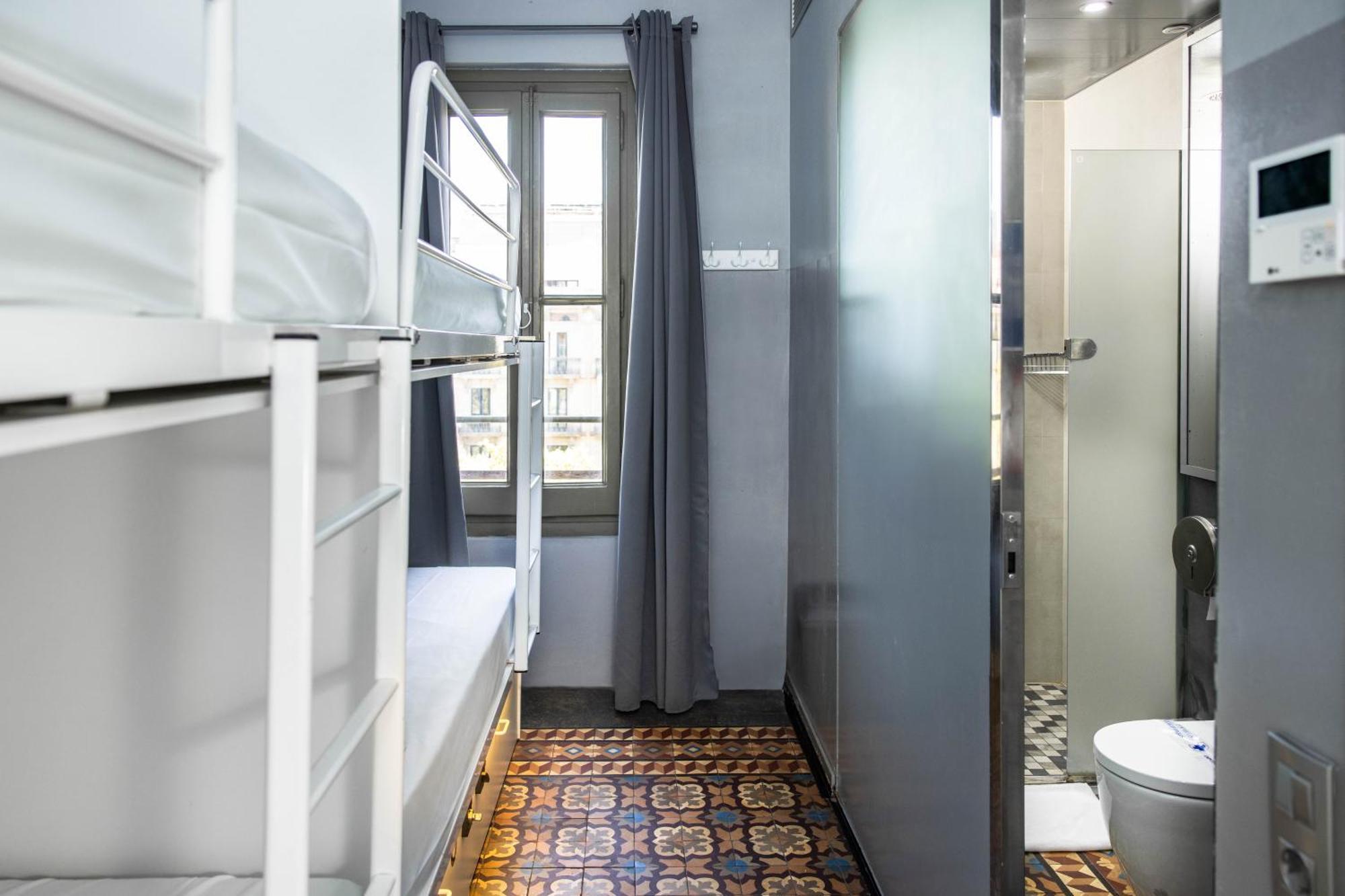 Urbany Bcn Go! Hostal *